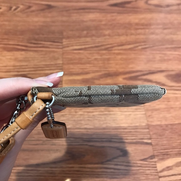 Coach Signature Jacquard Wristlet - Tan / Brown - Picture 6 of 16